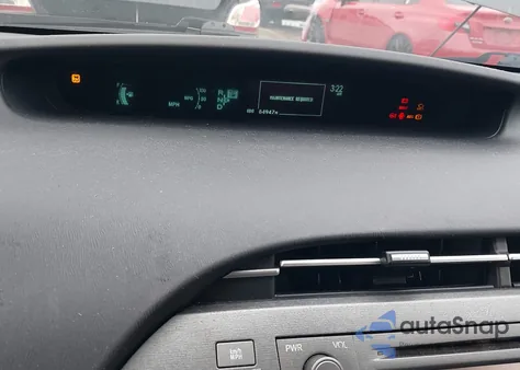 2013 Toyota Prius Three z USA, uszkodzony, nr VIN JTDKN3DU8D5545266